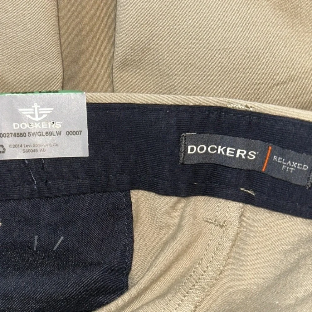 Dockers Comfort Khaki 34x32 Mens Tan Relaxed Fit Flat Front Stretch‎ Pants NWT